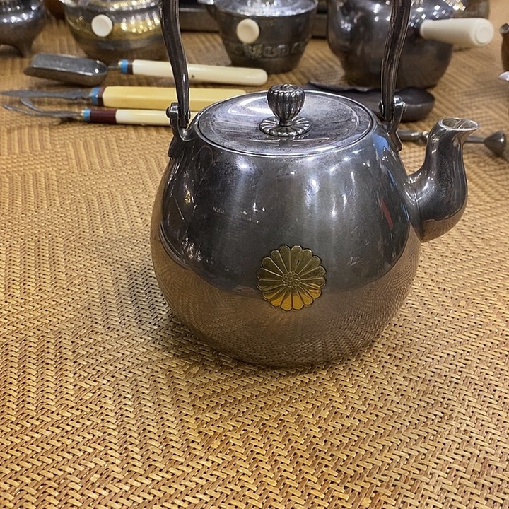 潇***者纯银银壶纯银银壶