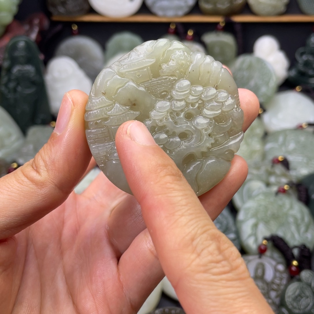 和田玉颈饰未镶嵌