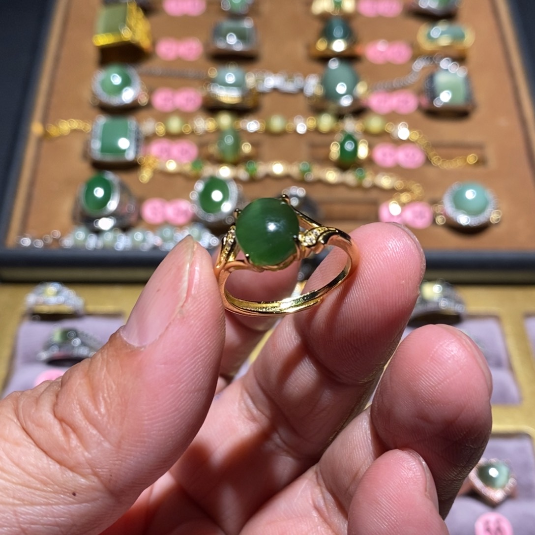 和田玉（碧玉）戒指未镶嵌