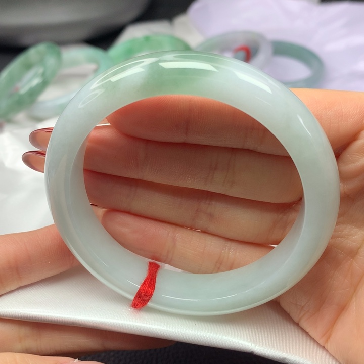 翡翠手镯未镶嵌60正圈