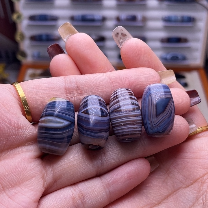 鲲***玛瑙/玉髓未镶嵌颈饰