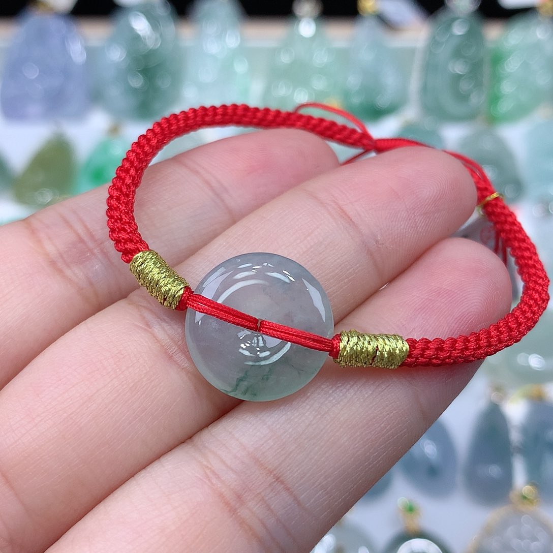 翡翠颈饰未镶嵌平安