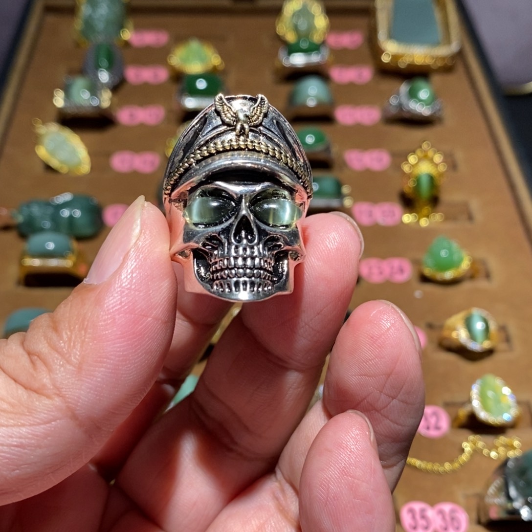 张***猛和田玉（碧玉）未镶嵌戒指