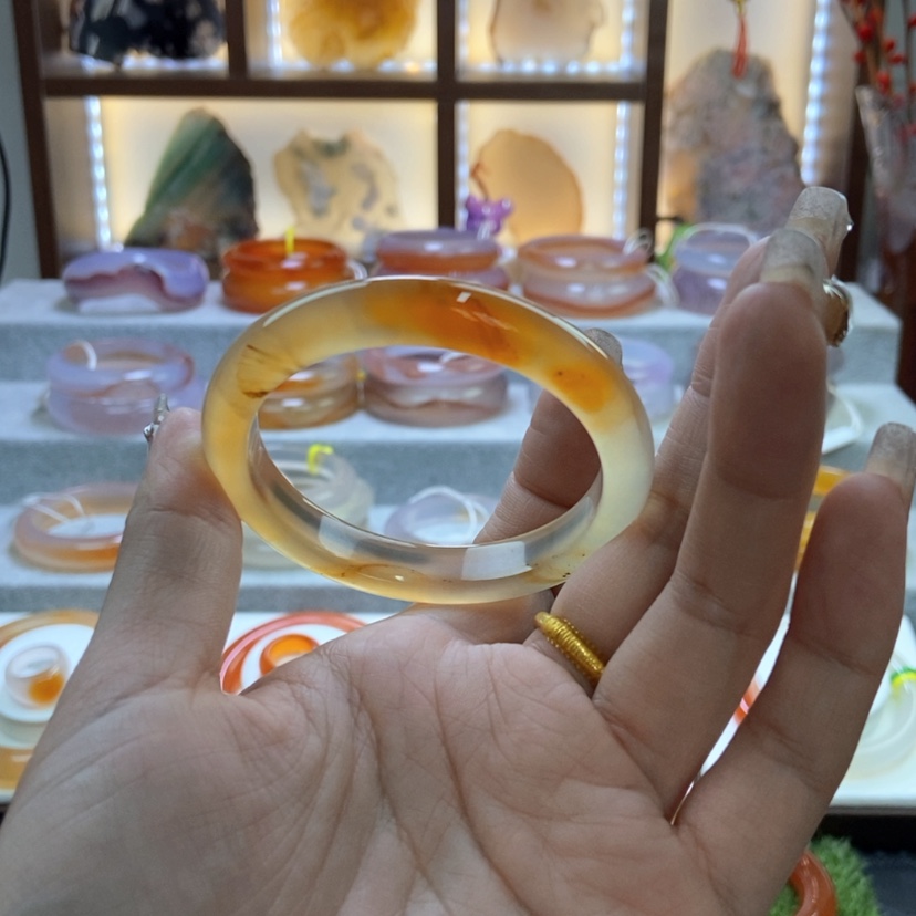 【闪购商品】玛瑙/玉髓手镯未镶嵌1**兔