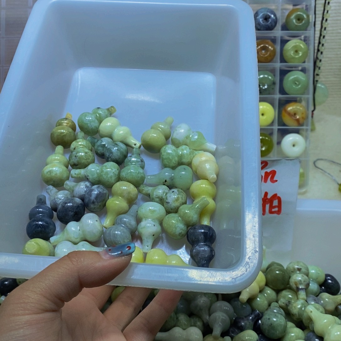 蛇纹石玉未镶嵌毛衣链33