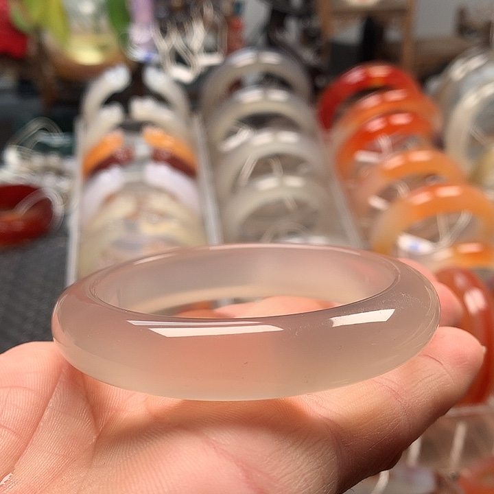 玛瑙/玉髓未镶嵌手镯