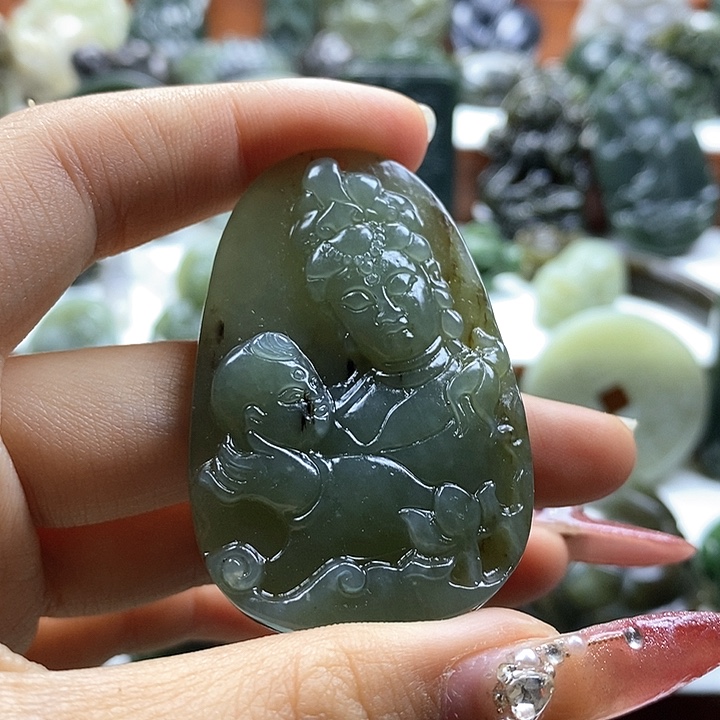 和田玉颈饰未镶嵌