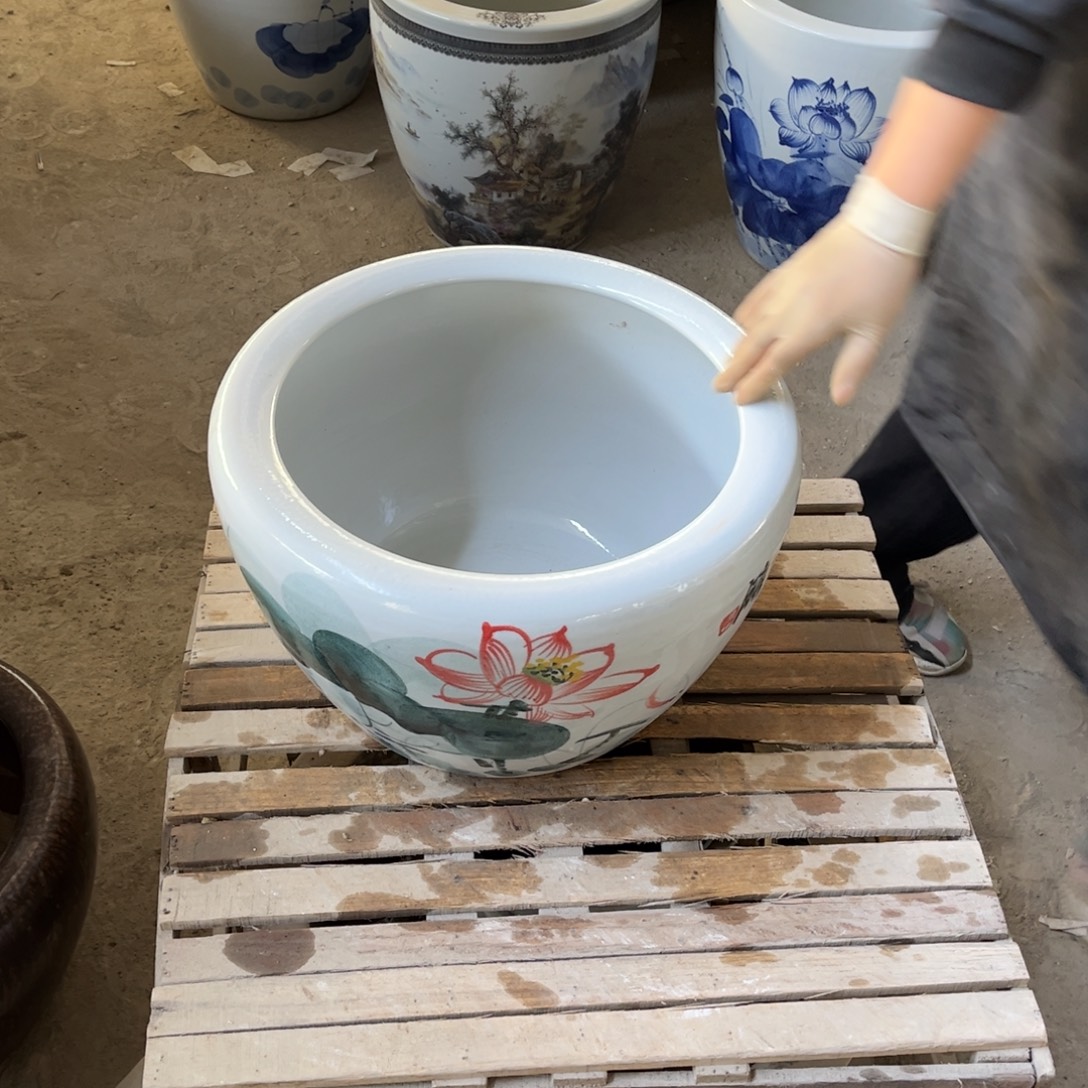 瓷片圆口红荷花40.8888888