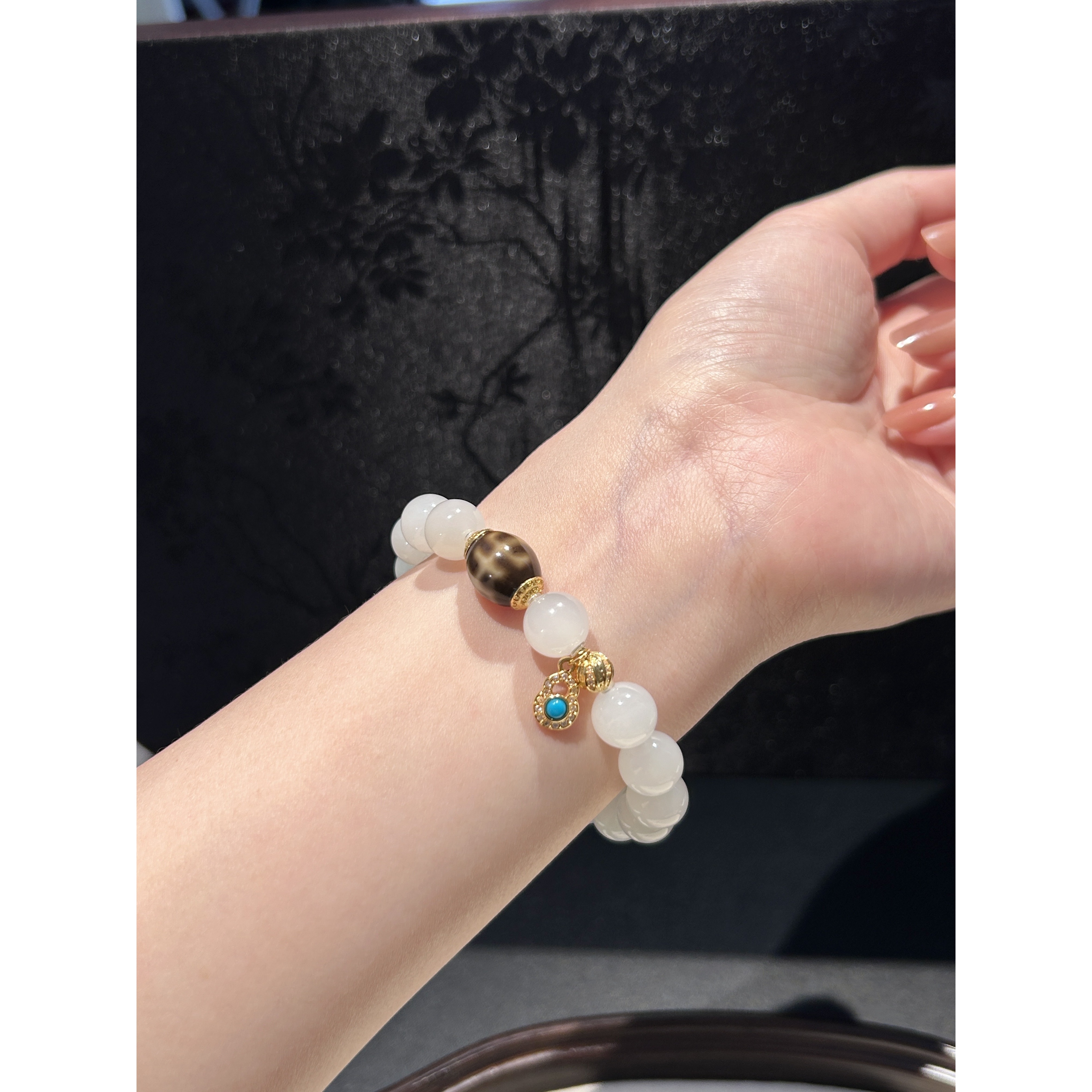 【遇贵人】18K金 和田玉手串10mm 258529-17