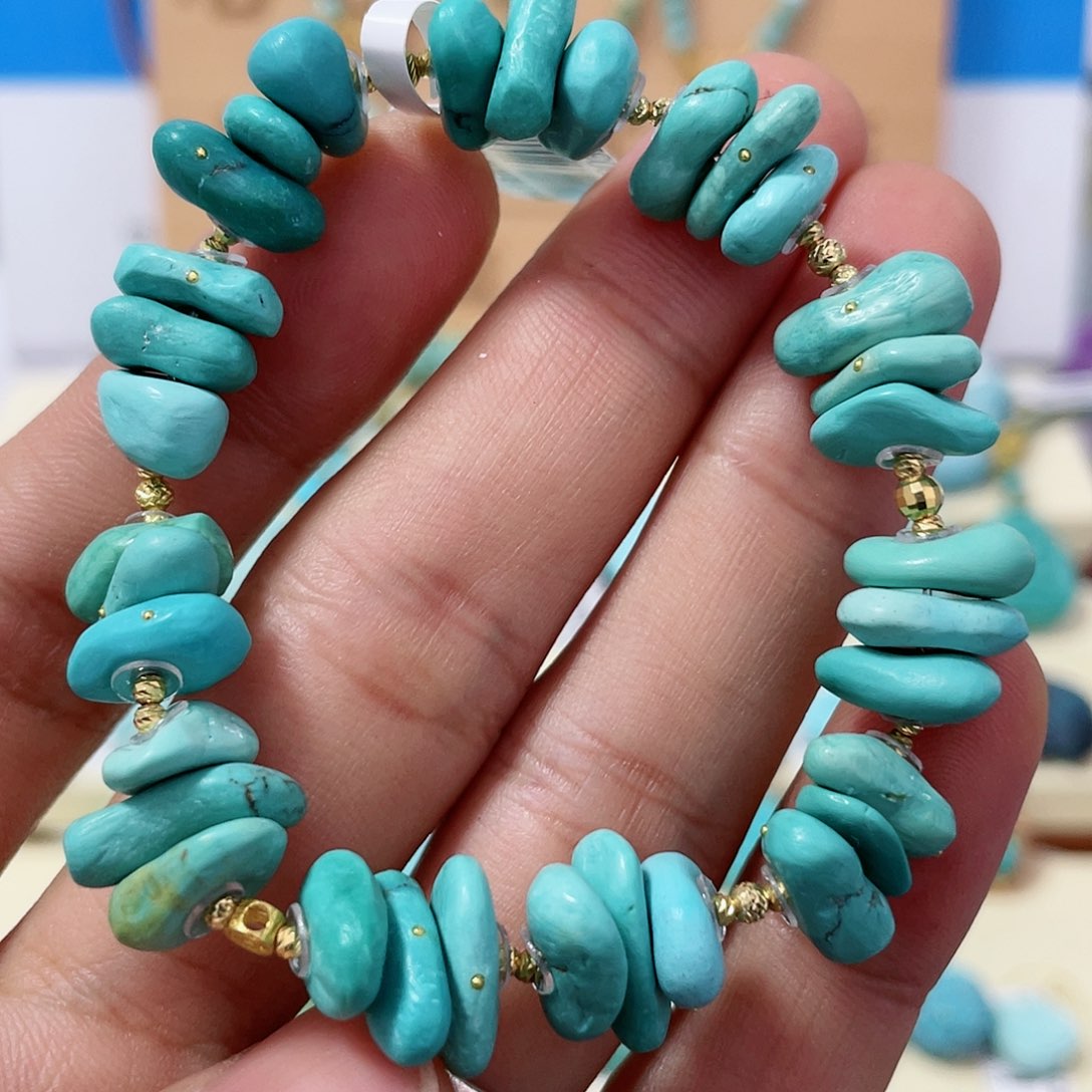 绿松石配饰18K金镶嵌