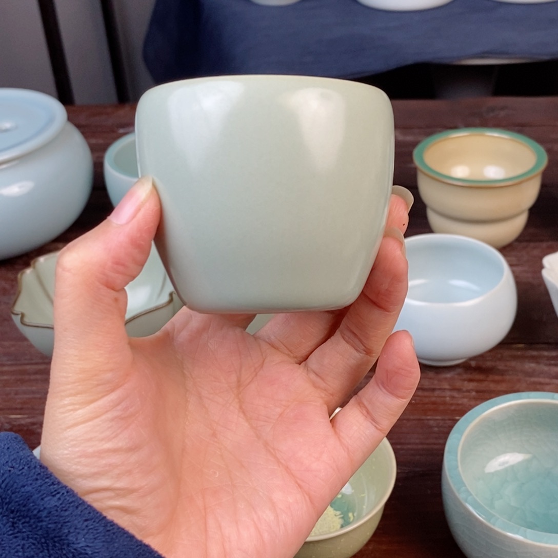 朱砂胎官窑灰青釉 缸杯 开片