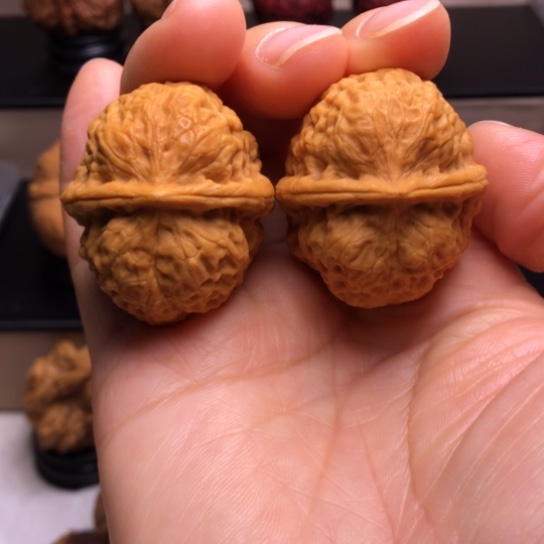 文玩核桃把件F**。卧莲金蟾8