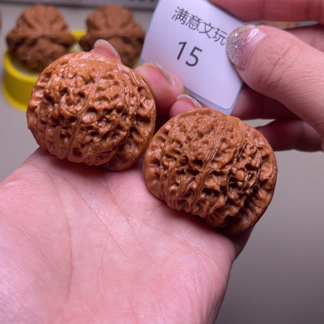 그***）文玩核桃把件血麒麟43.15