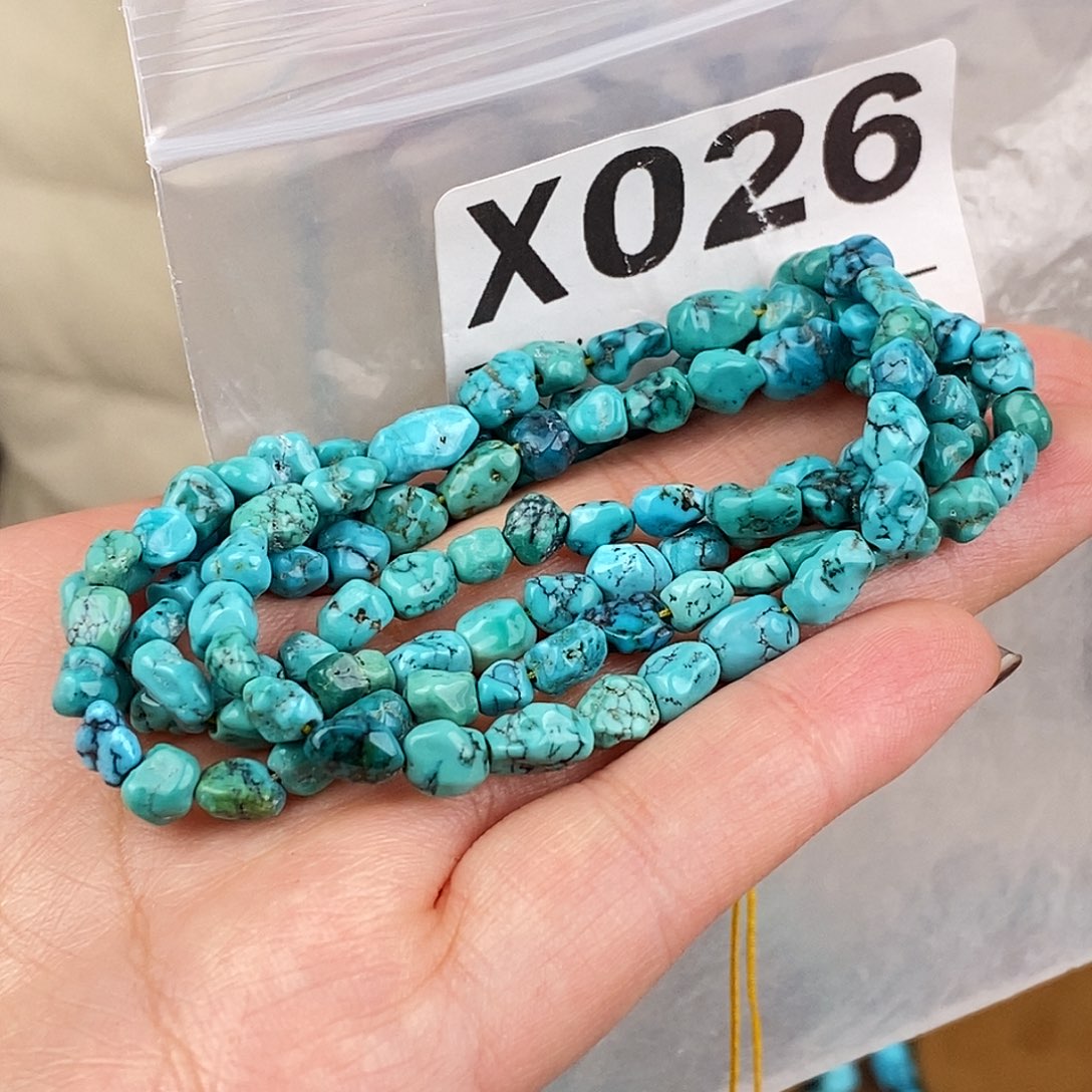 绿松石未镶嵌原矿