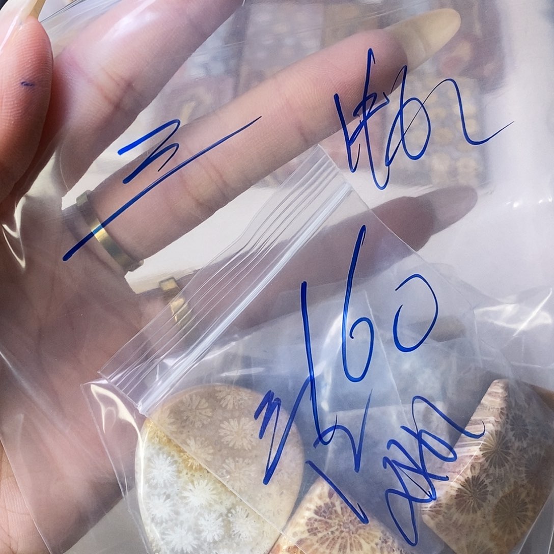 查罗石合金颈饰三*
