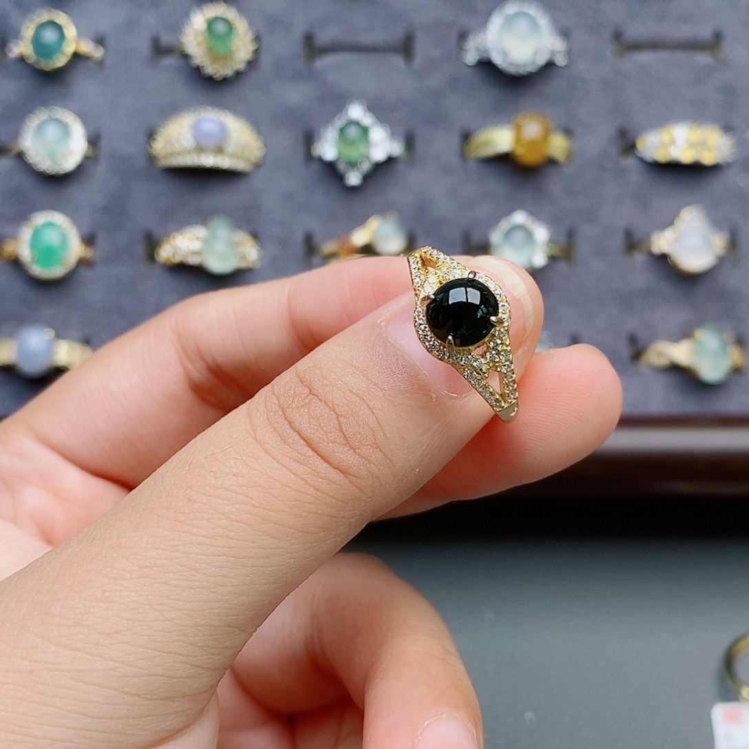 小***金银S925镶嵌戒指翡翠111111