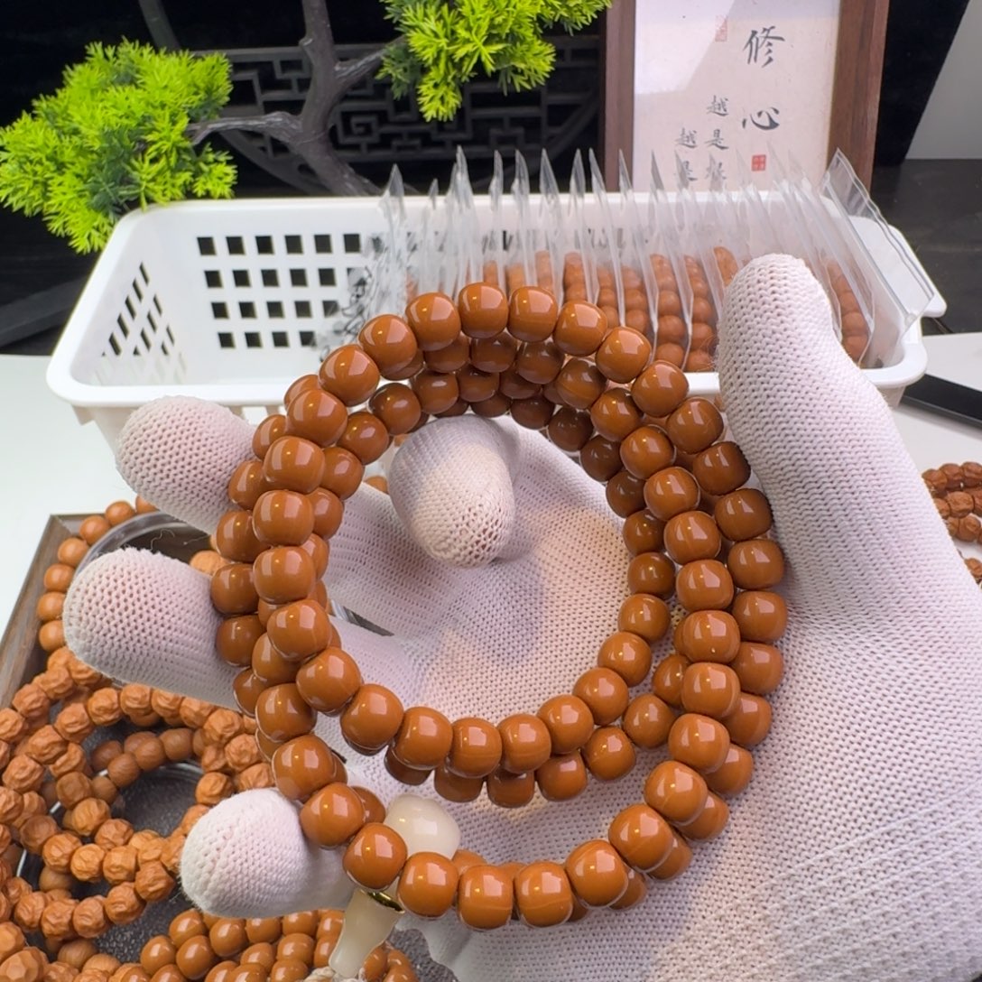 ****猴头核桃吊坠猴头75