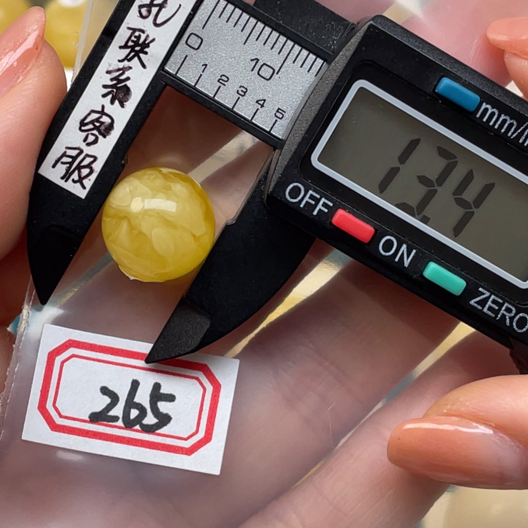 蜜蜡裸石未镶嵌莞*