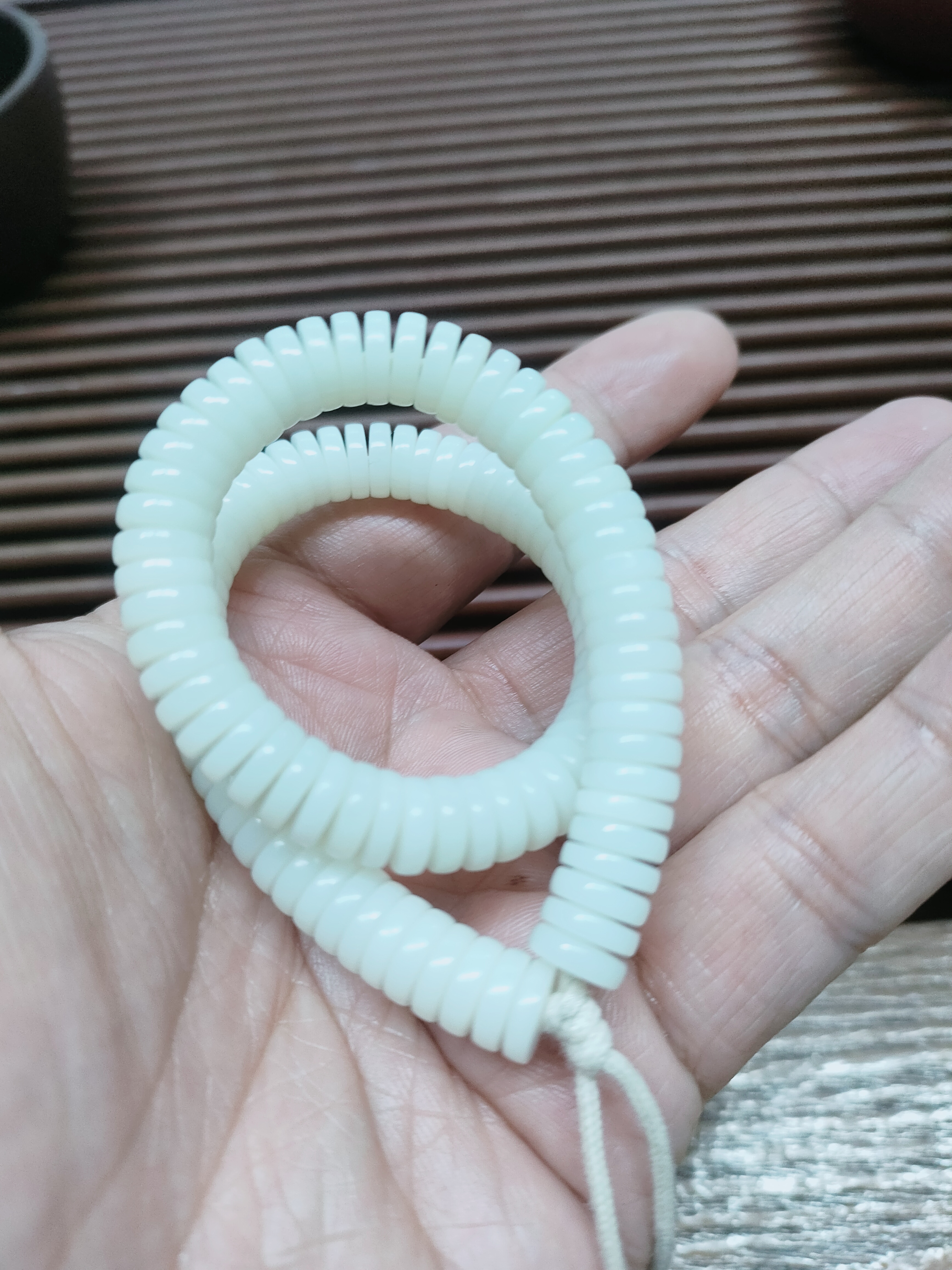 尚玉东方 新疆精工和田白玉108药片卡8*2绕指柔解压文玩手串