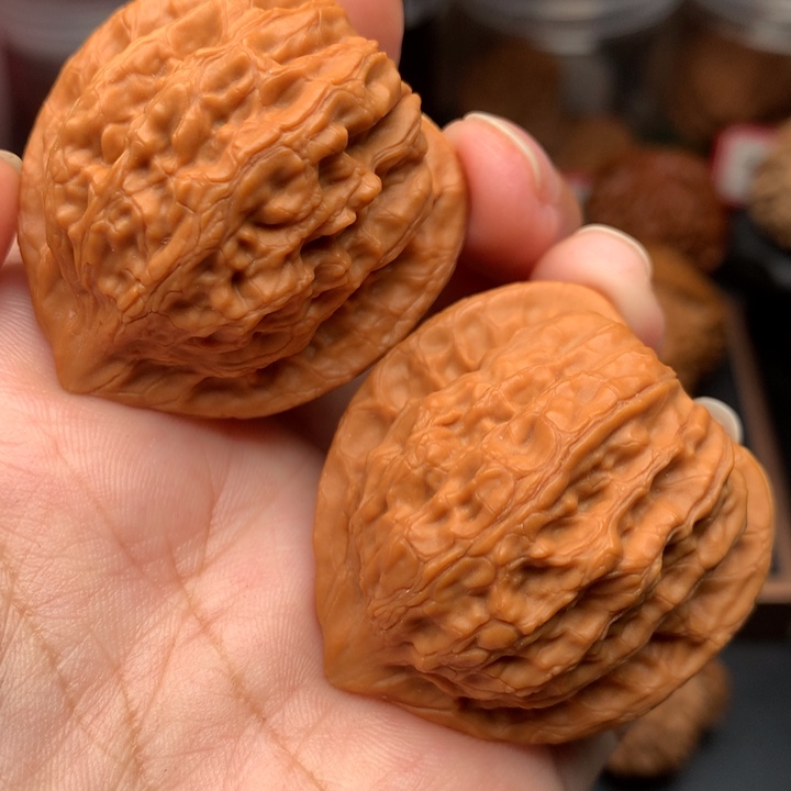 文玩核桃把件维*37全品崔凯