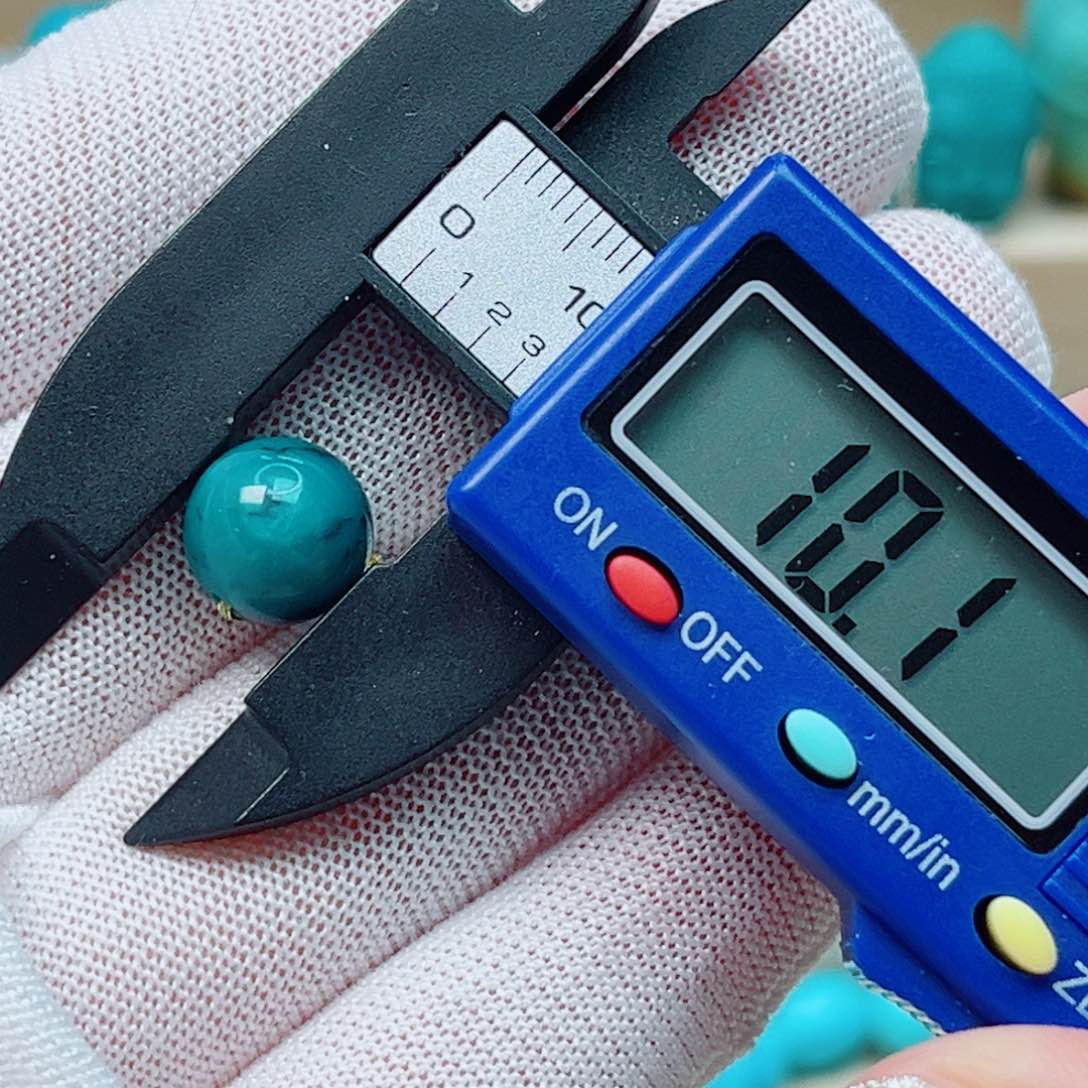 绿松石未镶嵌珠宝