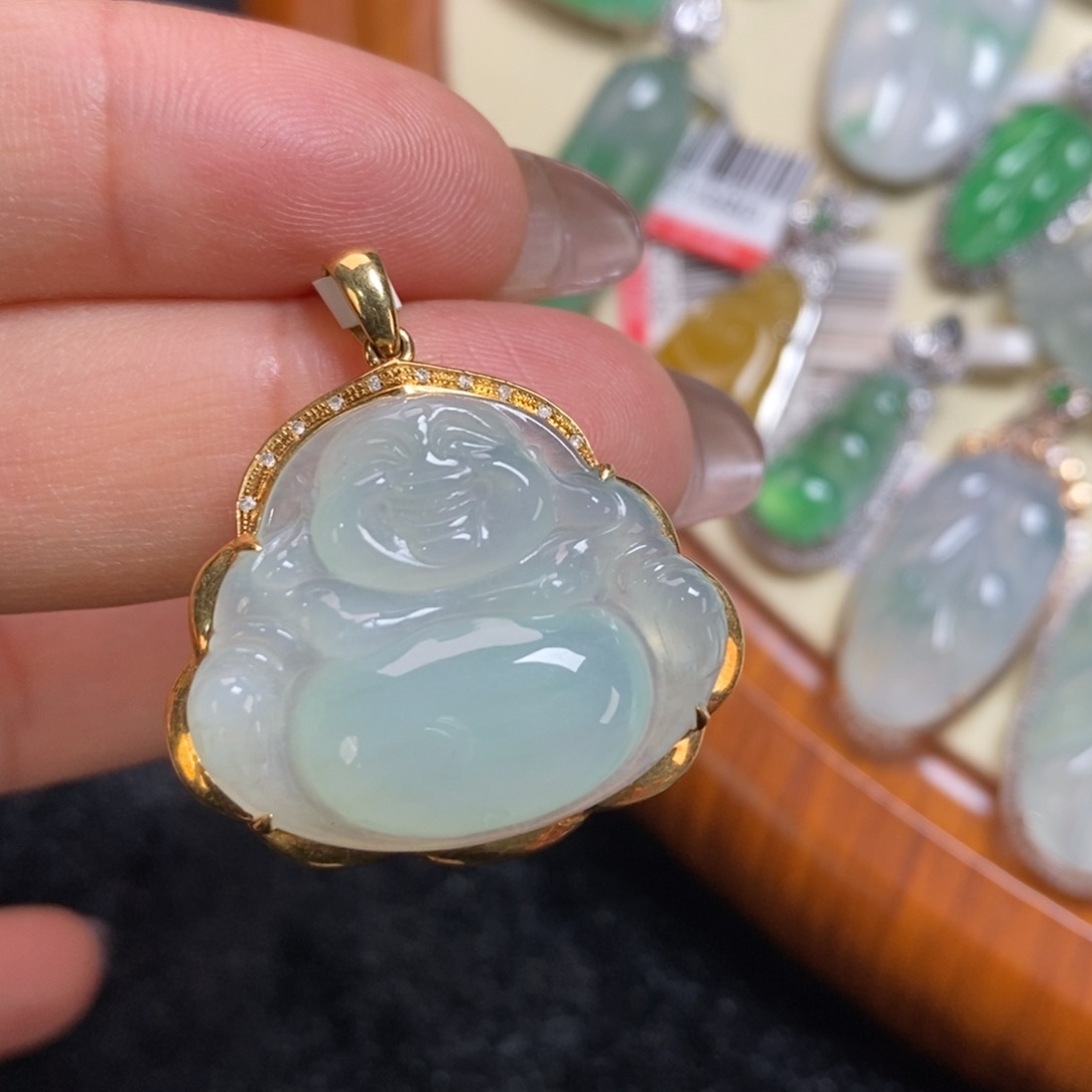 翡翠吊坠(赠链)18K金镶嵌