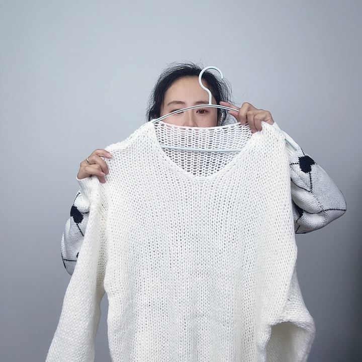 漂亮的美女穿的衣服