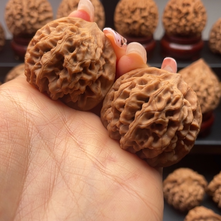 文玩核桃把件39尺寸