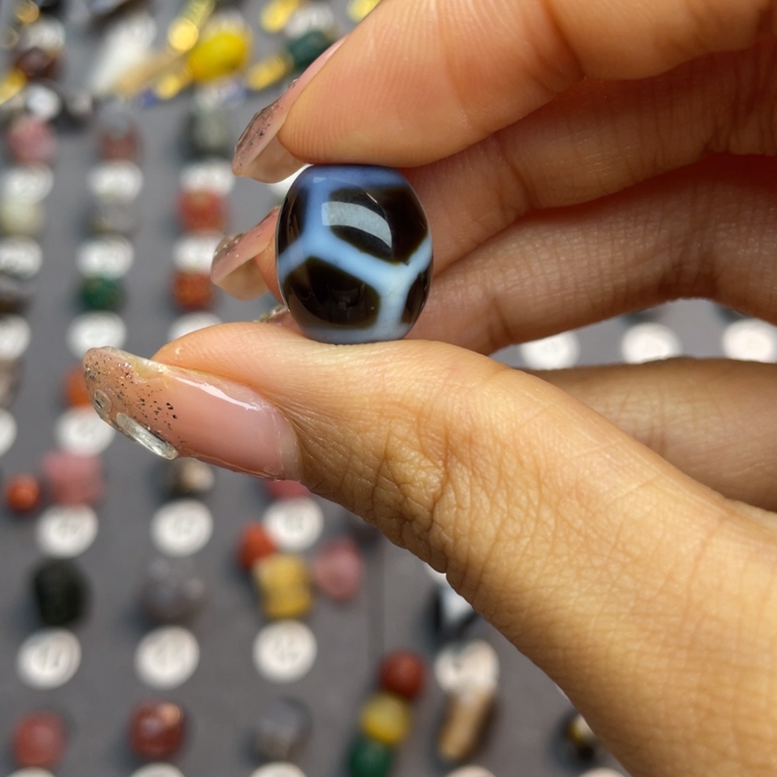 玛瑙/玉髓配饰合金朴*倡