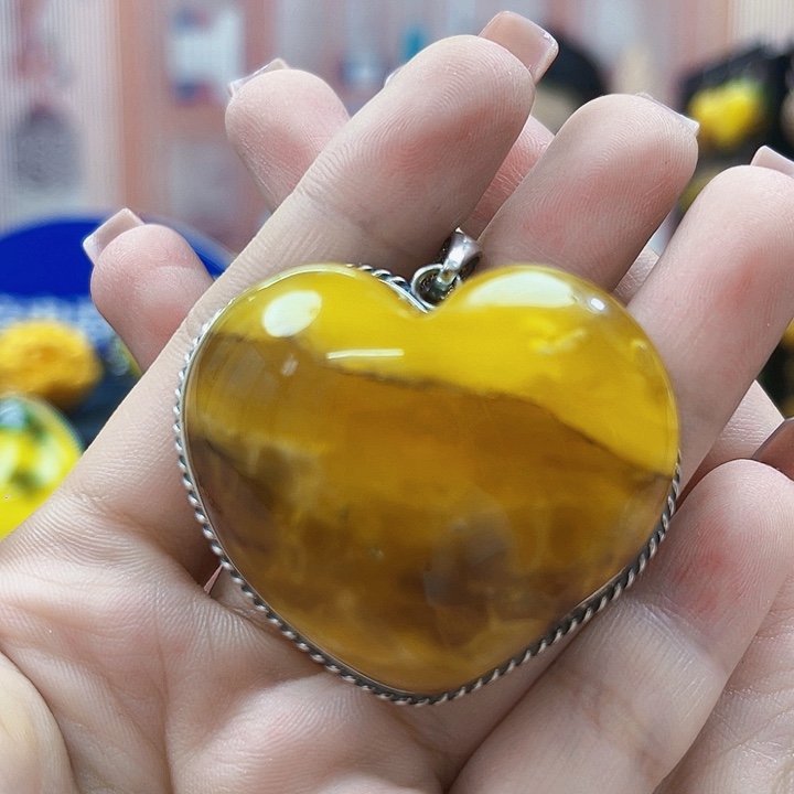 琥珀颈饰未镶嵌吊坠