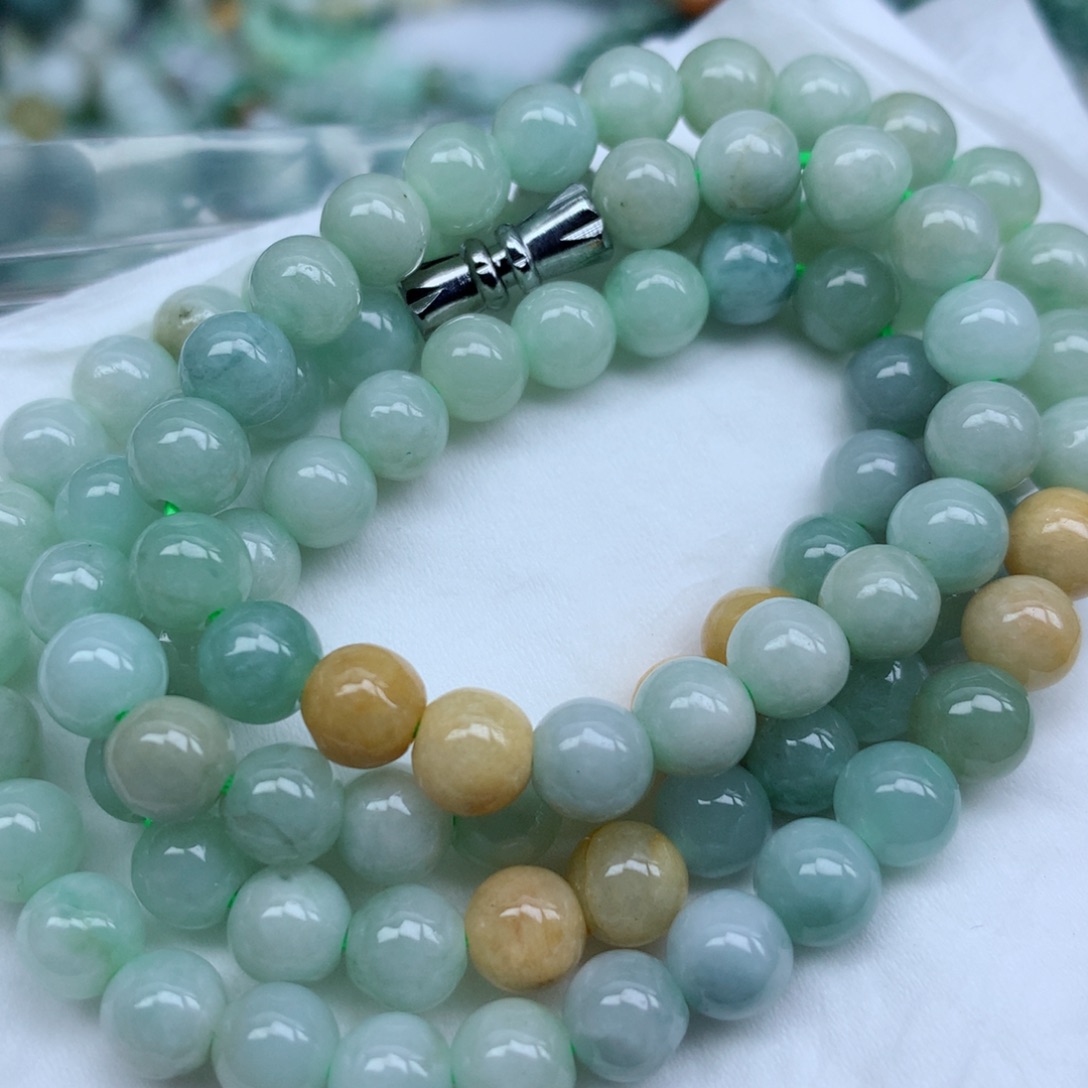 翡翠颈饰未镶嵌手串