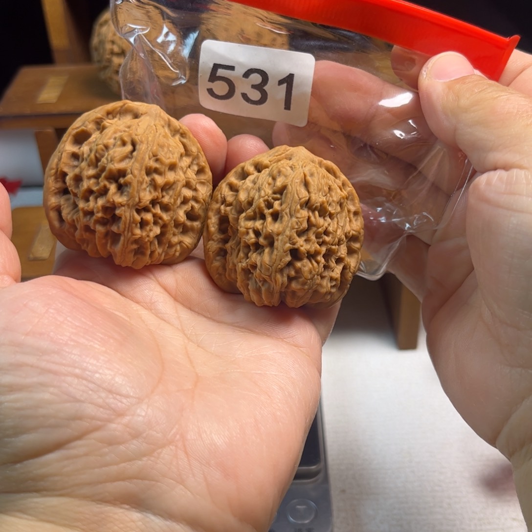 吊坠文玩核桃南疆43