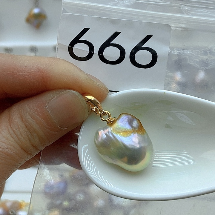 淡水珍珠颈饰未镶嵌