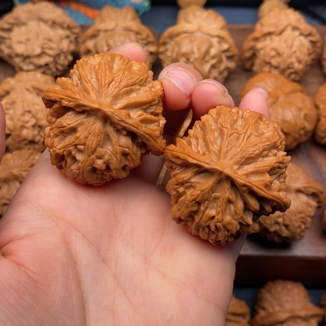 文玩核桃把件40全品苹果园，同树精配