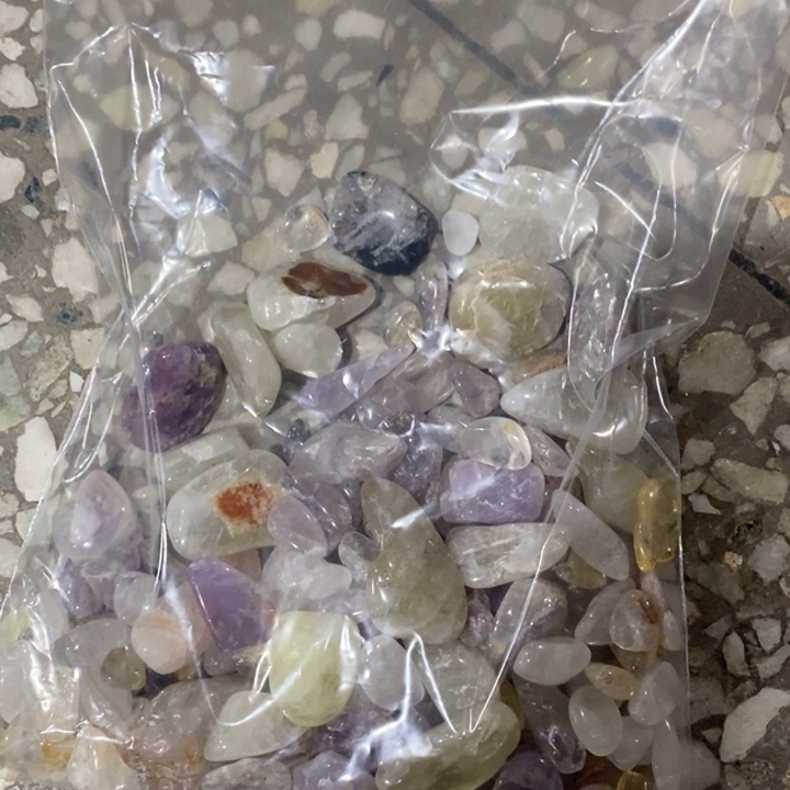 紫晶未镶嵌大型摆件（非配饰）