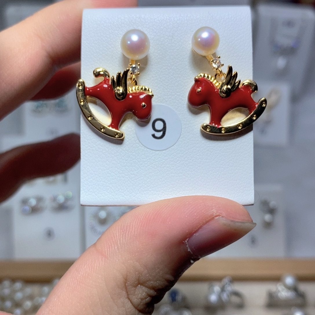 银S925镶嵌耳饰淡水珍珠