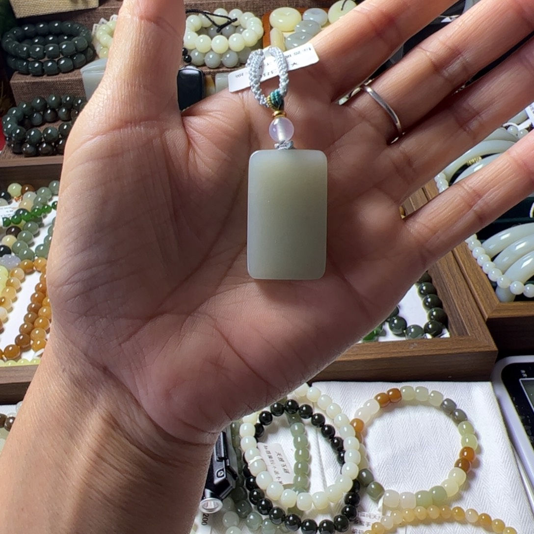 依***～和田玉（糖玉）未镶嵌手链