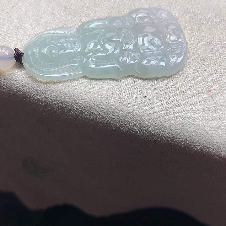 翡翠颈饰未镶嵌吊坠