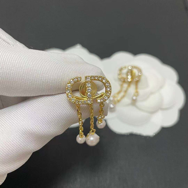 黄铜戒指 精致环环相扣轻奢D家新款CD字母珍珠耳环金色简约小众高