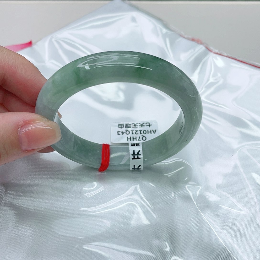 翡翠手镯未镶嵌正53.5