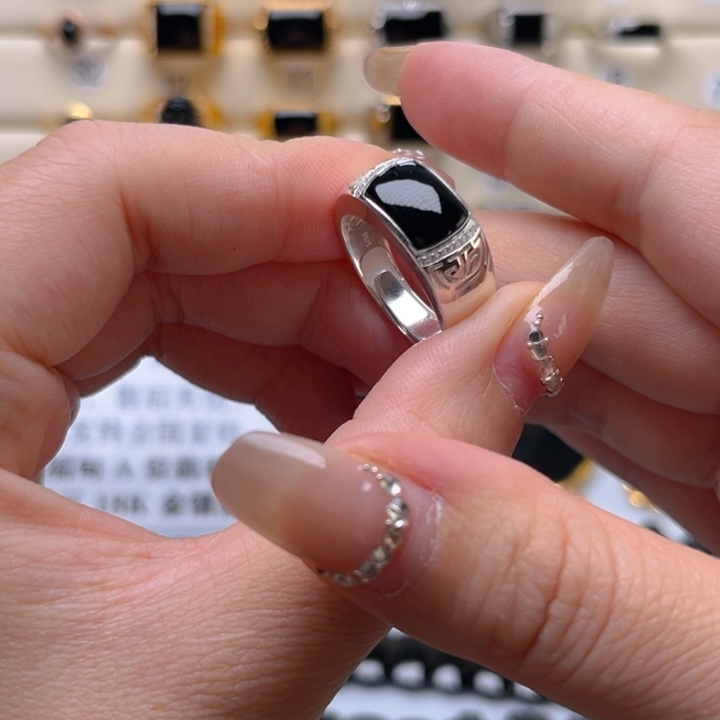 翡翠戒指18K金镶嵌男戒