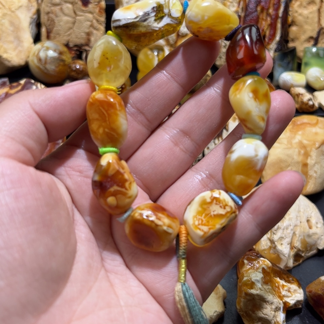定制琥珀未镶嵌随行手串