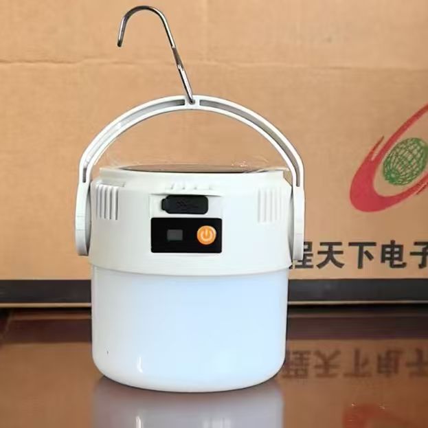 太阳能充电挂灯户外露营超长续航照明灯野营应急灯