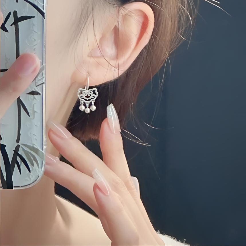 足银耳饰 国风纯银古法平安锁铃铛耳环新中式清冷风弯钩耳环