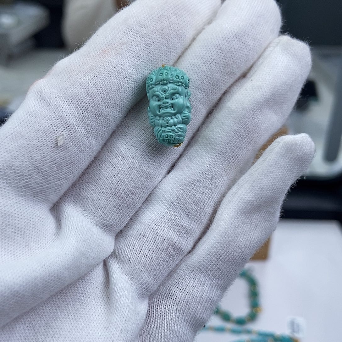 绿松石未镶嵌珠宝奇石