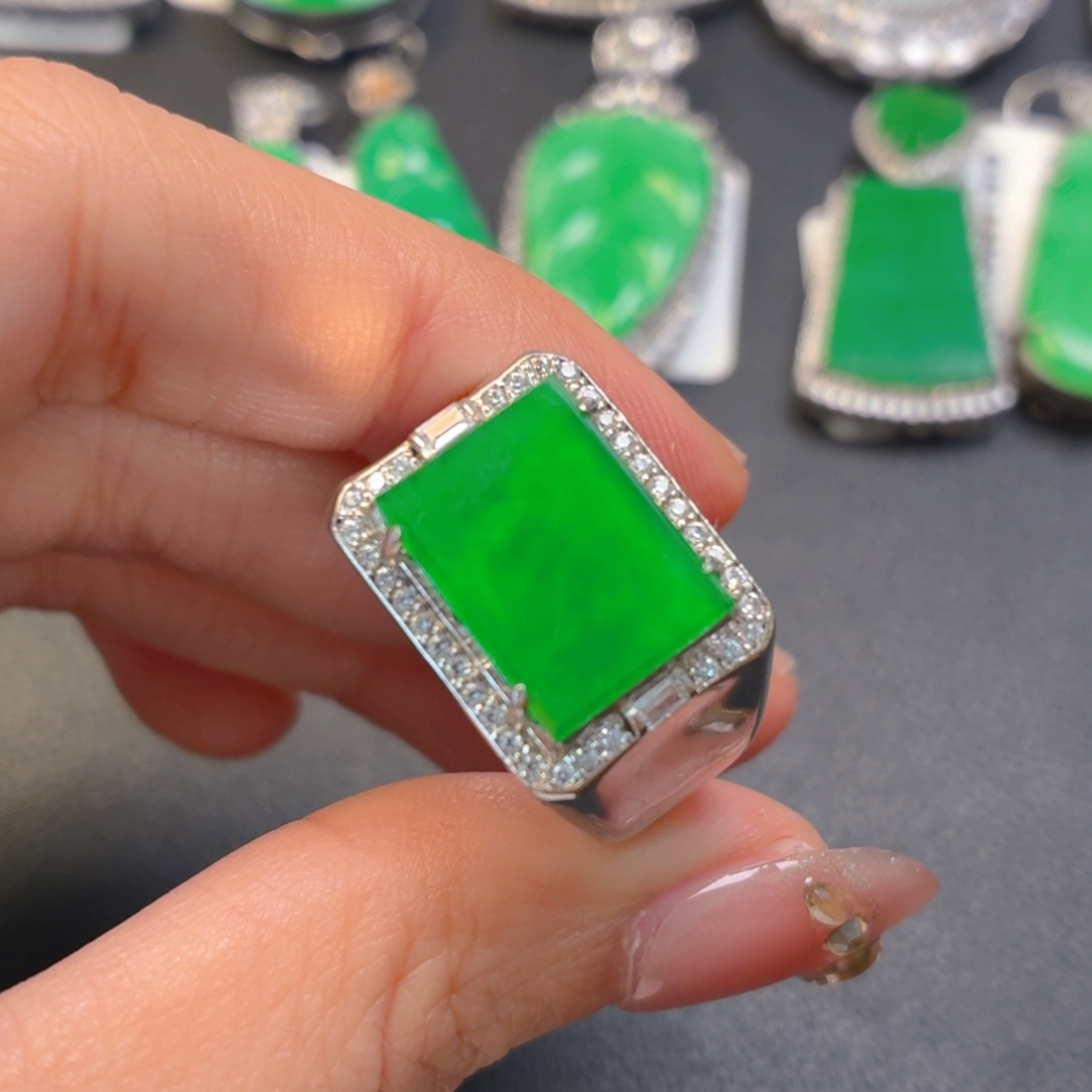 翡翠银S925镶嵌颈饰