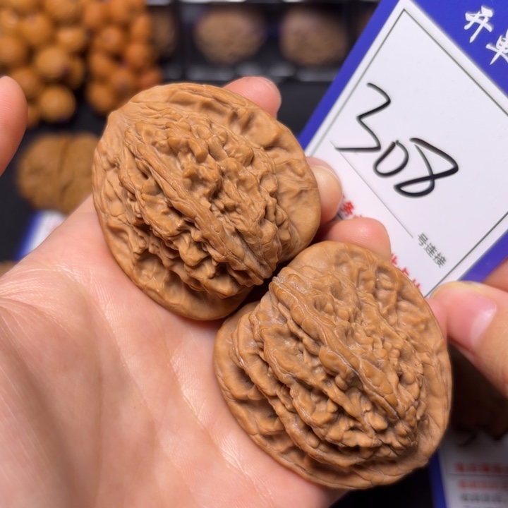 文玩核桃把件43虎头308