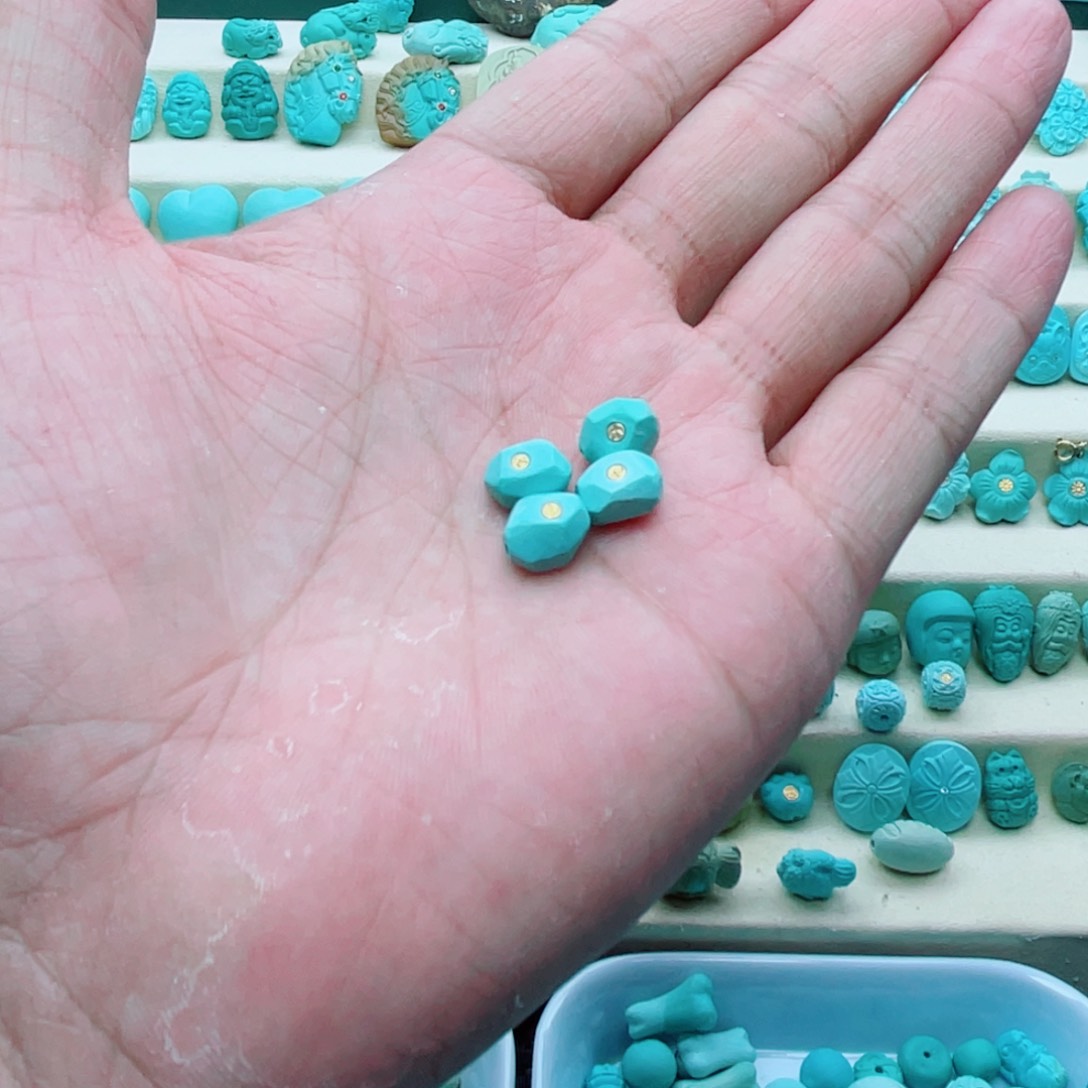 绿松石珠宝奇石未镶嵌明*?