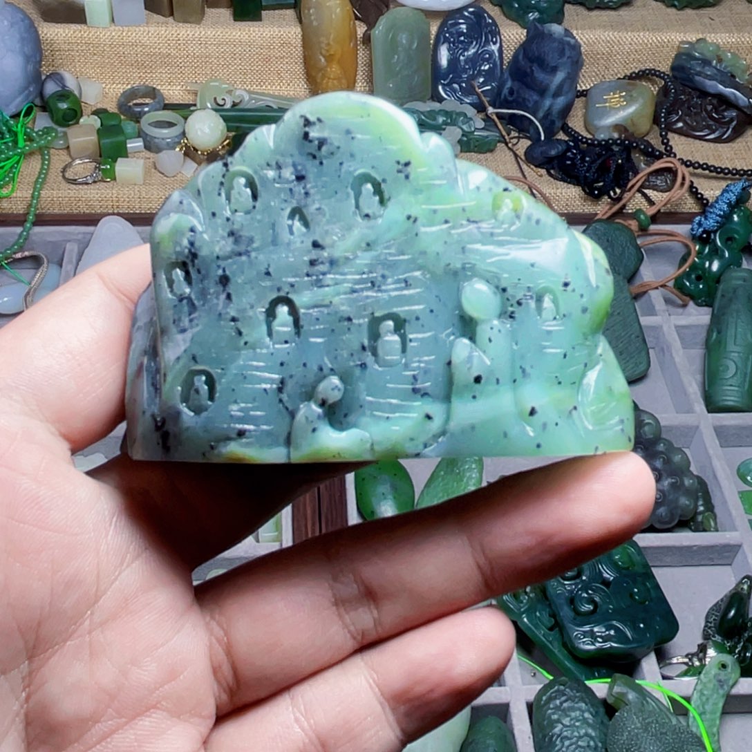 和田玉未镶嵌颈饰