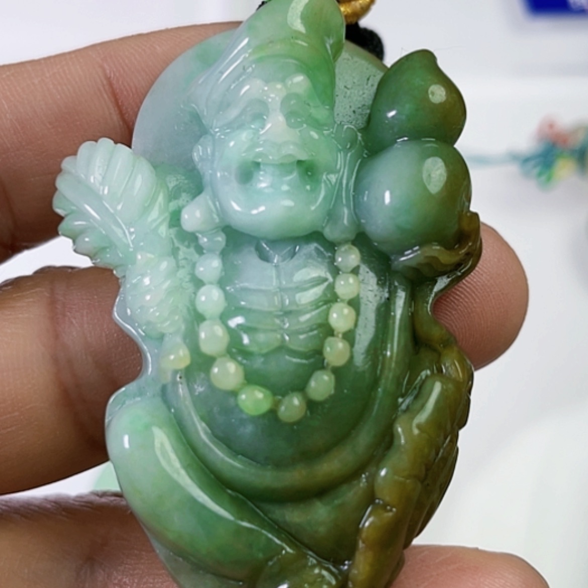 【闪购商品】翡翠吊坠(不含链)未镶嵌天然翡翠吊坠